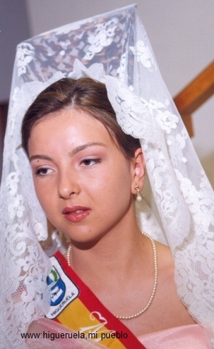2002 Dama de honor Ana